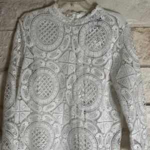 Off white open cutwork long sleeve beautiful detail XL